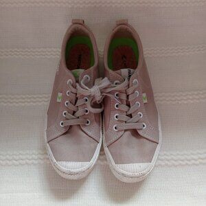 FINAL SALE CARIUMA Pantone Oca Low Canvas sneakers